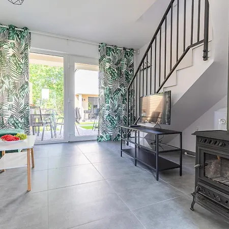 Na Fali Letniskowe Ferienhaus *